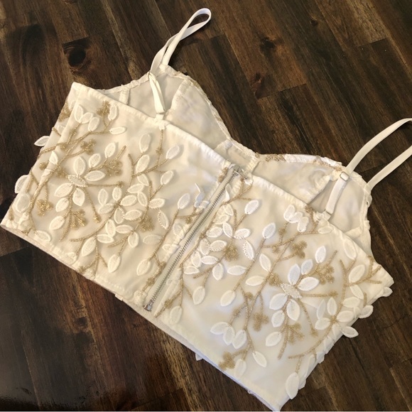 Women’s Floral Cami - Picture 2 of 3